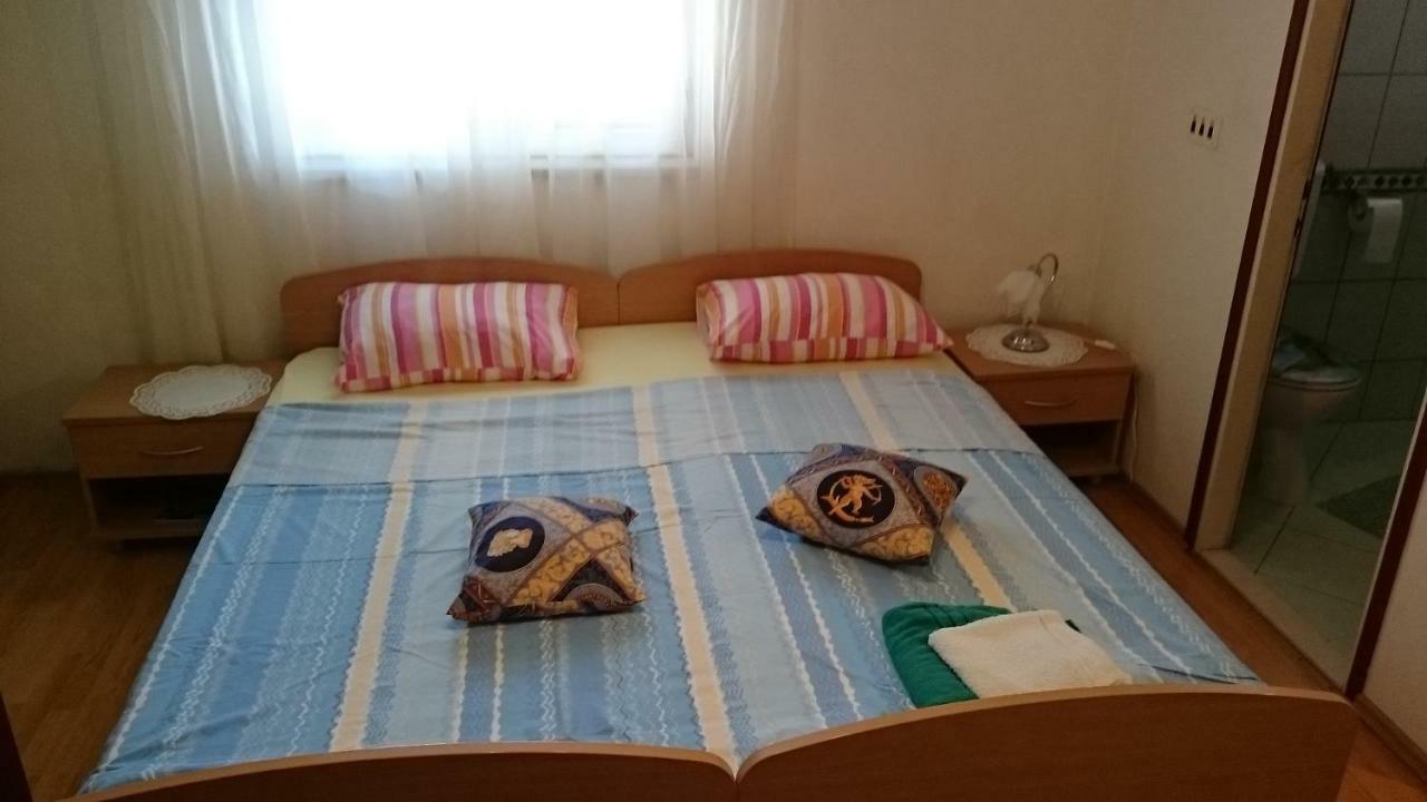 Отель Apartman Palme Шибеник Экстерьер фото
